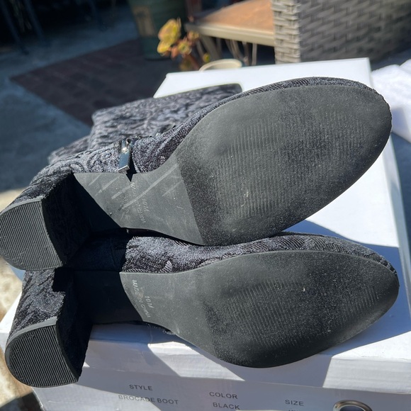 Midnight Velvet Black Boho Brocade Fabric Boots Holiday Party Romantic Chic 10M - Picture 6 of 8